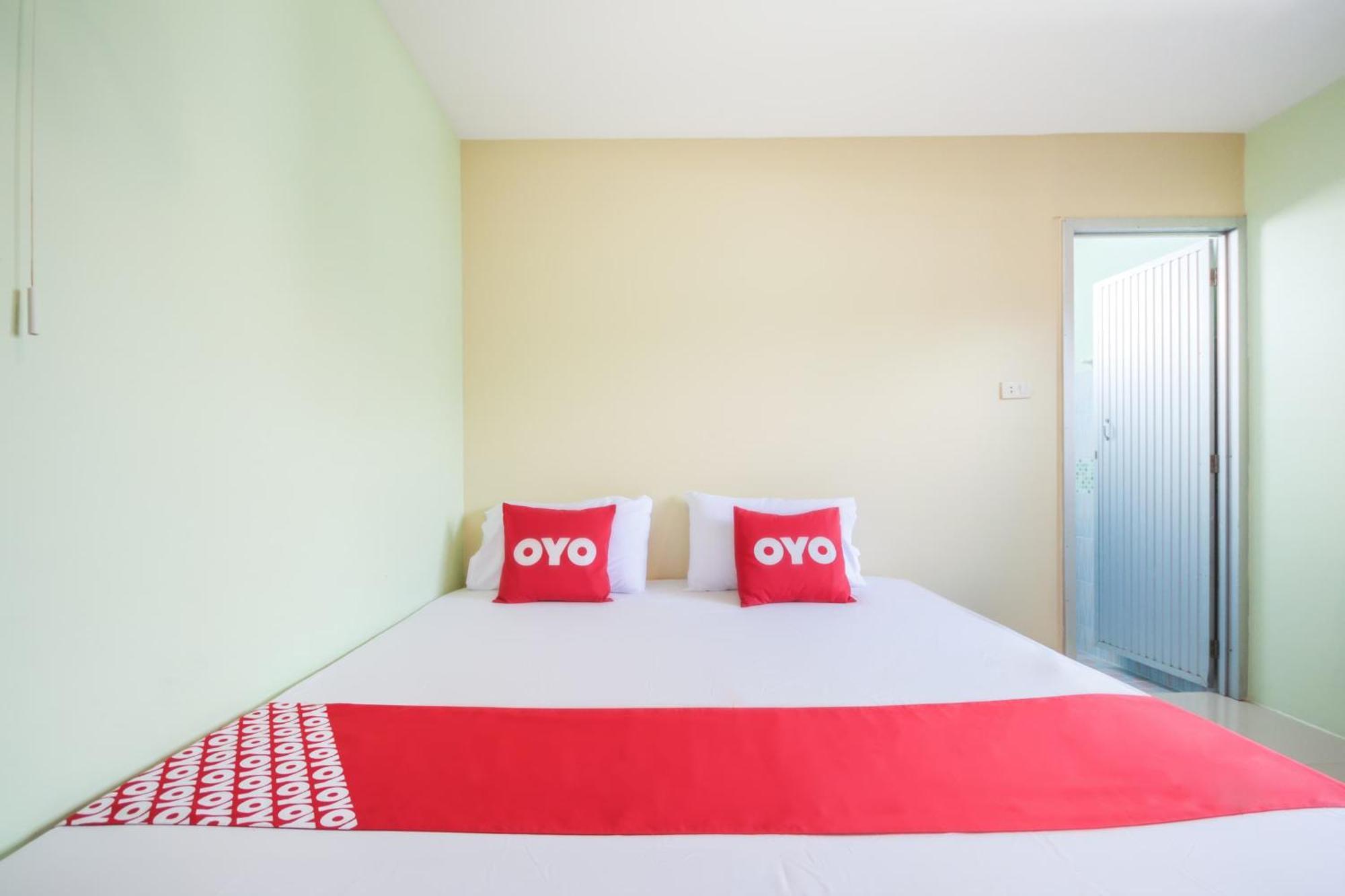 Oyo 1163 Eden Hostel Phuket Εξωτερικό φωτογραφία