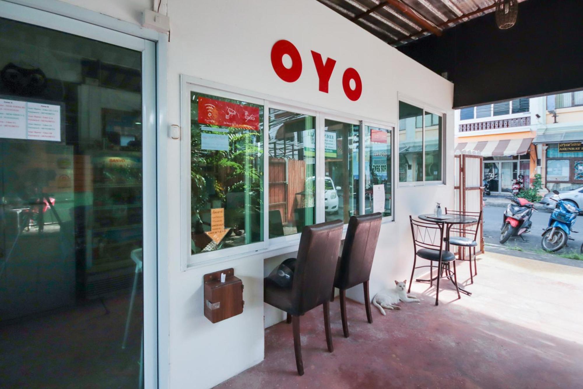 Oyo 1163 Eden Hostel Phuket Εξωτερικό φωτογραφία