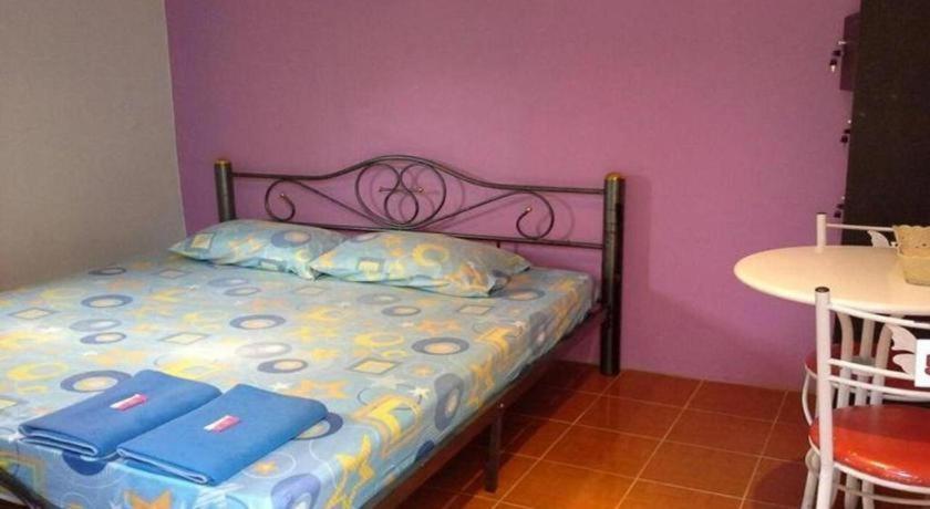 Oyo 1163 Eden Hostel Phuket Εξωτερικό φωτογραφία