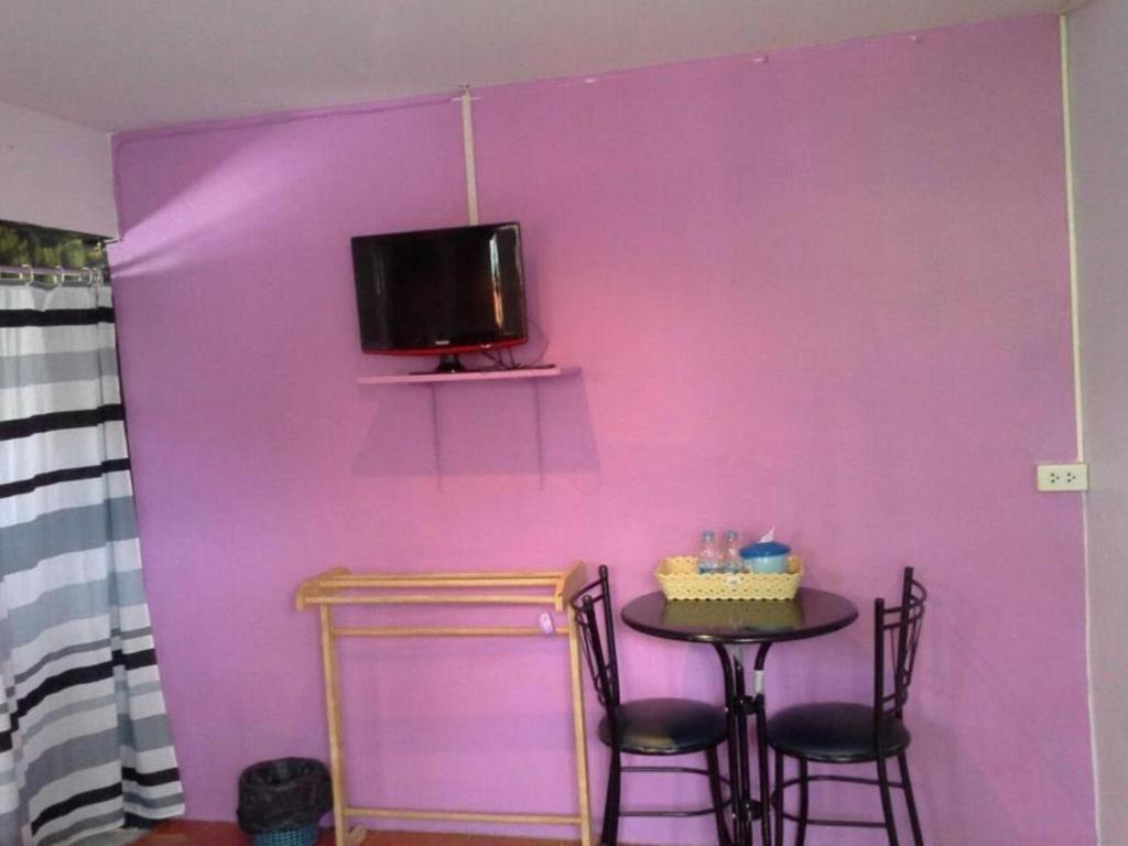 Oyo 1163 Eden Hostel Phuket Εξωτερικό φωτογραφία